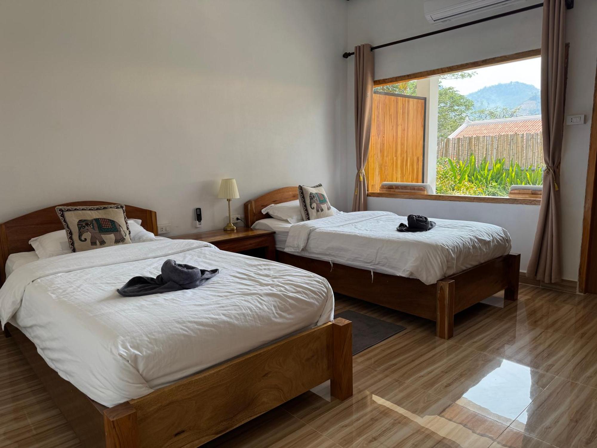 Amanda Nongkhiaw Hotel Bagian luar foto