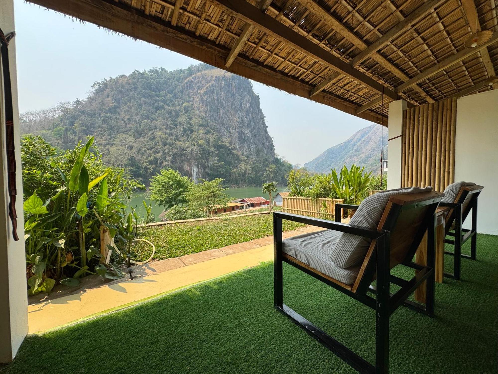 Amanda Nongkhiaw Hotel Bagian luar foto